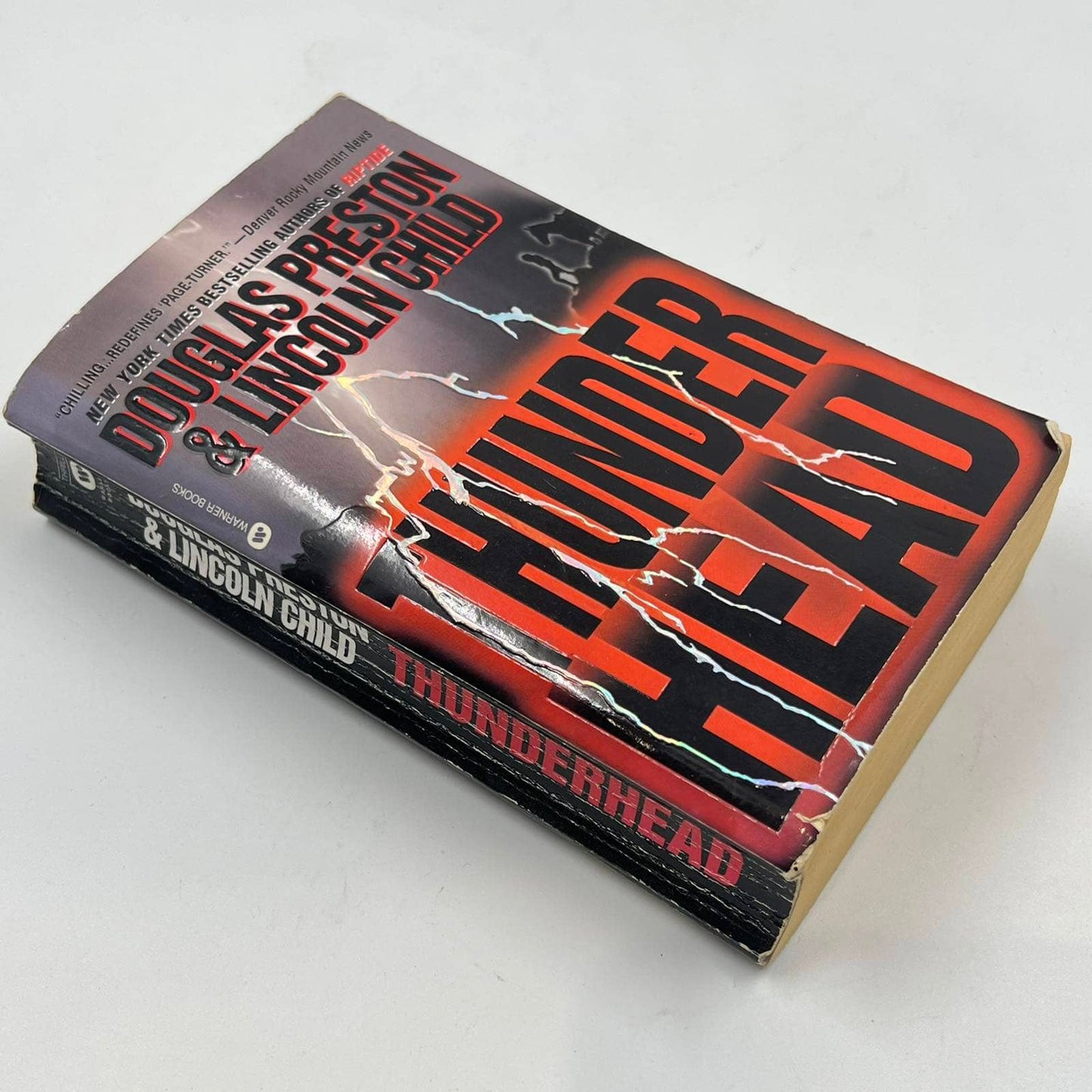 Βιβλίο "Thunderhead" των Douglas Preston & Lincoln Child, αγγλική έκδοση, εκδόσεις Warner Books 1998, μεταχειρισμένο paperback αρχαιολογικό θρίλερ με μυστήριο στην έρημο της Γιούτα.