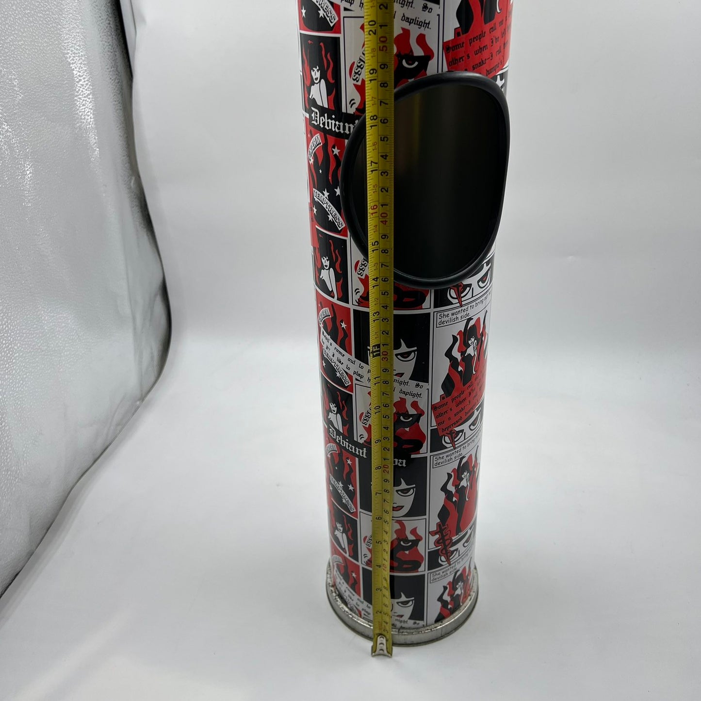 Retro Pop Art μεταλλικός σταχτοδοχείο “Devil Diva” – Vintage ashtray stand