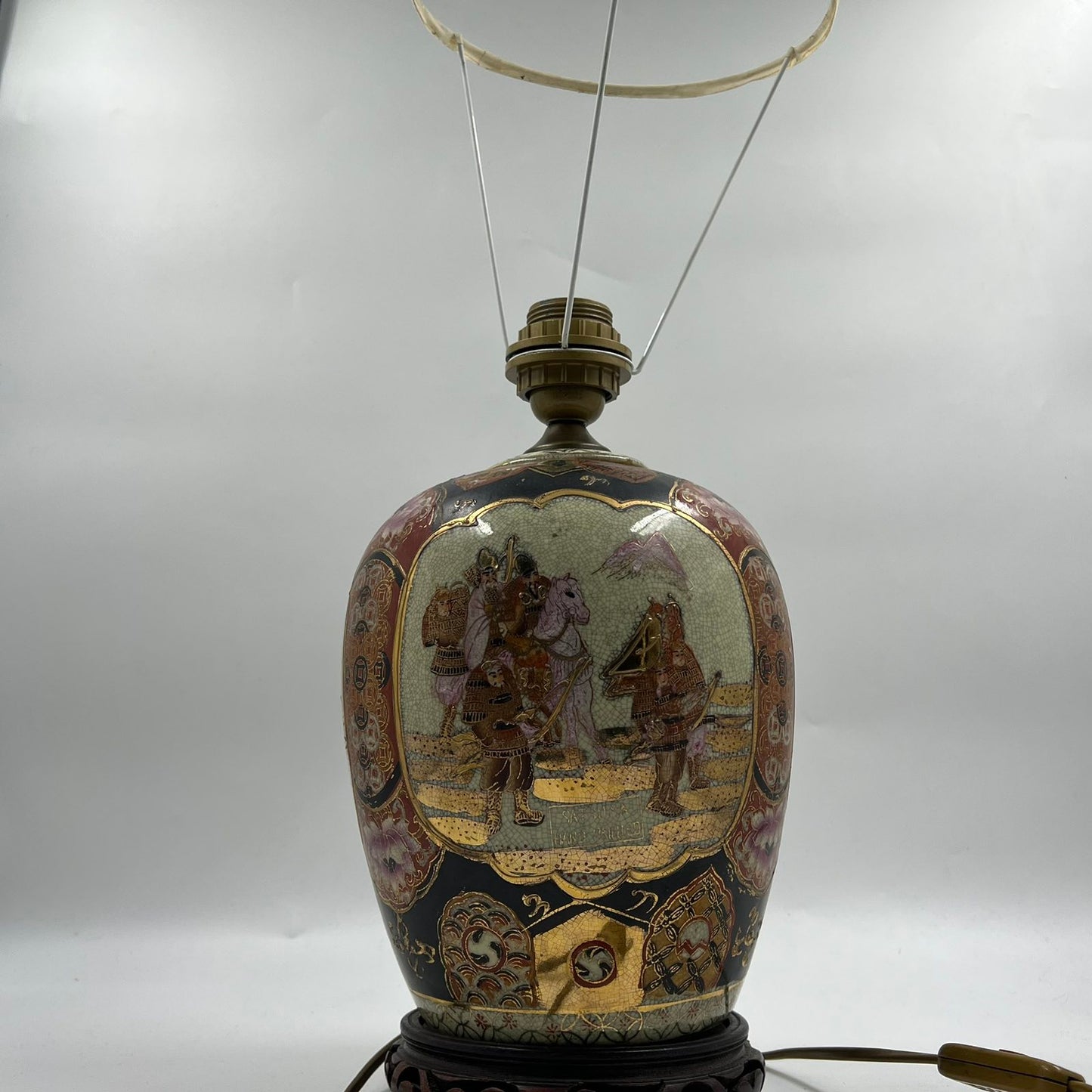 Satsuma Hand Painted Vintage Πορτατίφ Πορσελάνης – Συλλεκτικό Διακοσμητικό Φωτιστικό Ασιατικής Τέχνης