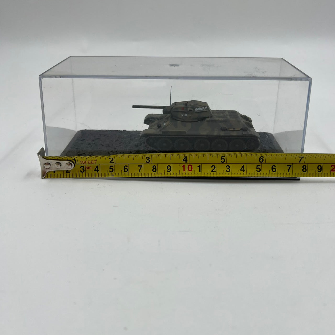Συλλεκτικό Μοντέλο Άρματος T-34/76 USSR 1942 με Βάση Διοράματος
