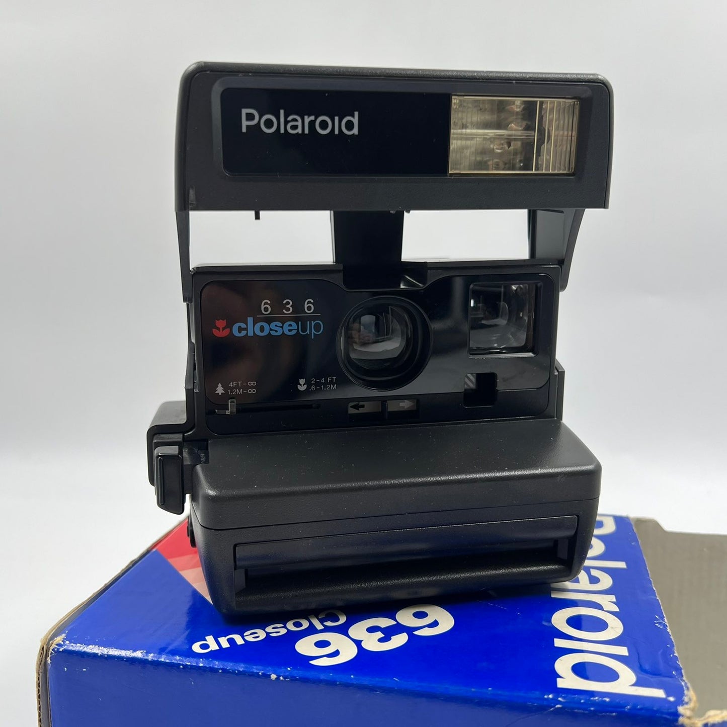 Polaroid 636 Closeup Instant Film Camera με το αυθεντικό κουτί της