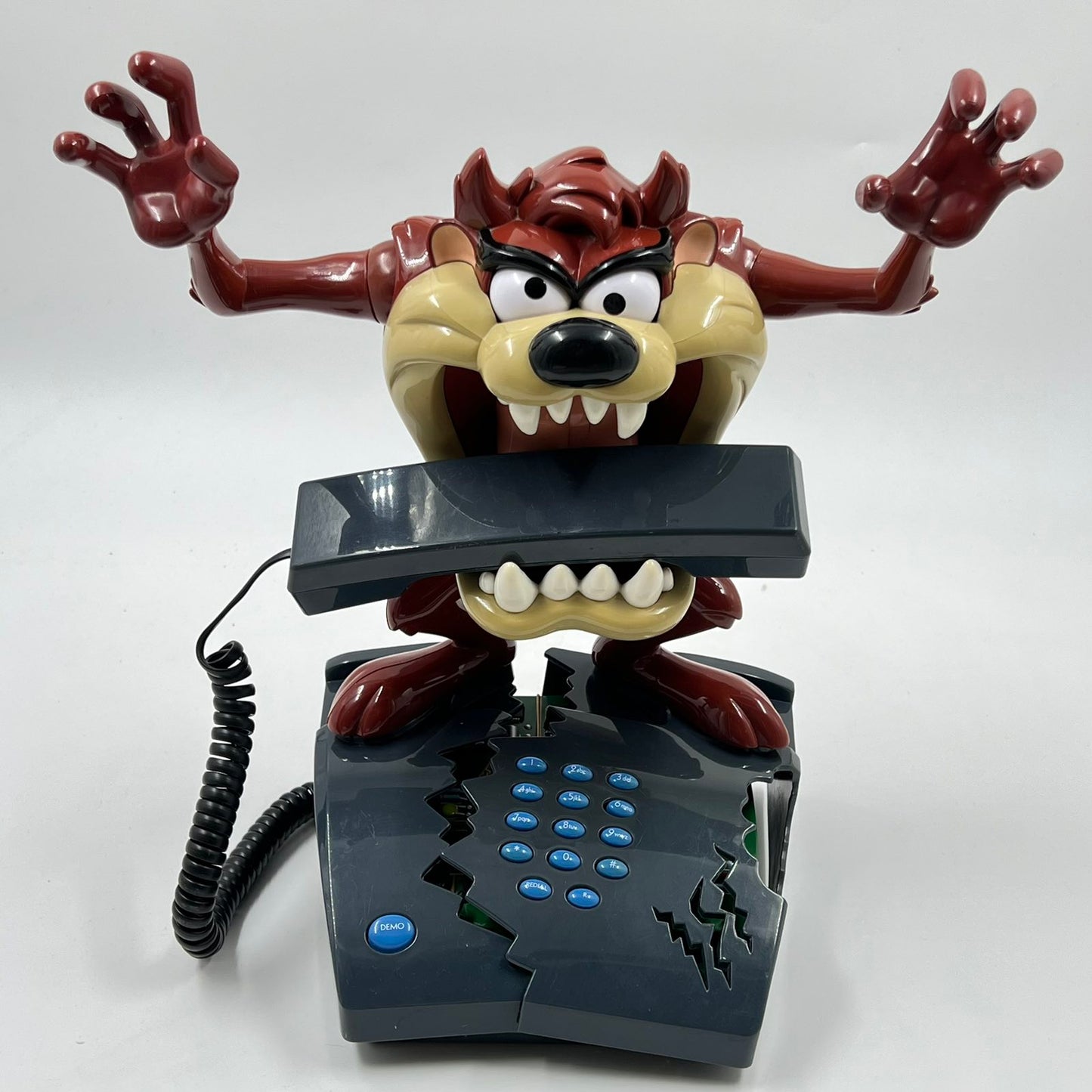 Συλλεκτικό τηλέφωνο Looney Tunes Tazmanian Devil Telemania 025257, vintage novelty phone 1990s, animated retro gadget με τον Taz να κρατάει το ακουστικό.