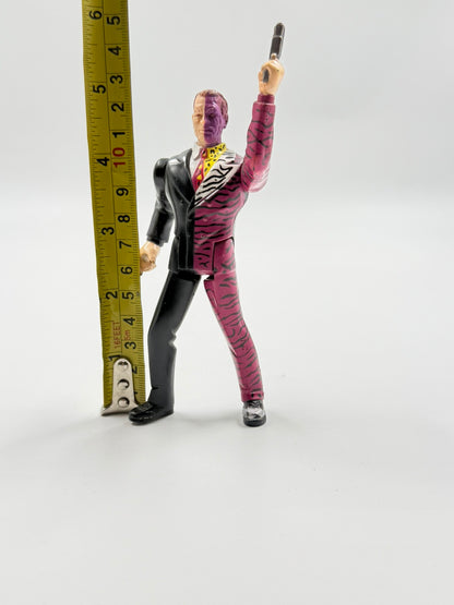 Batman Forever Two-Face Harvey Dent Action Figure Kenner 1995