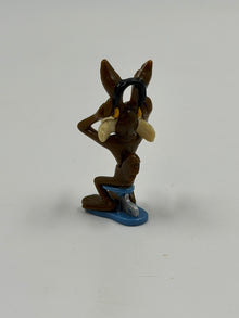 Kinder Surprise Looney Tunes Cinema 2002 Wile E. Coyote Figure