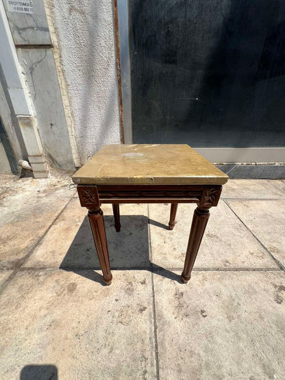 Μικρό Ξύλινο Τραπεζάκι Με Μαρμάρινη Βάση