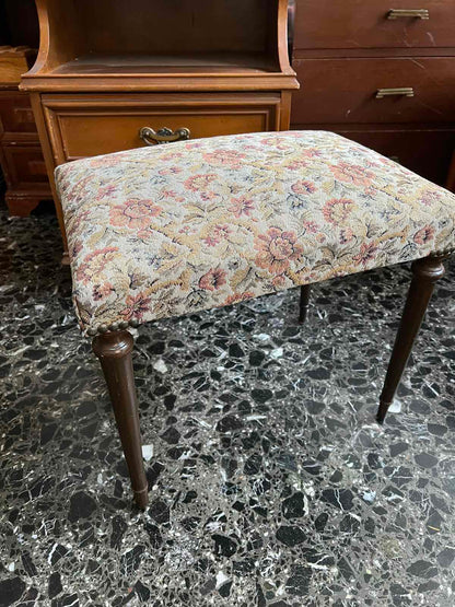 Σκαμπό Φλοράλ Vintage