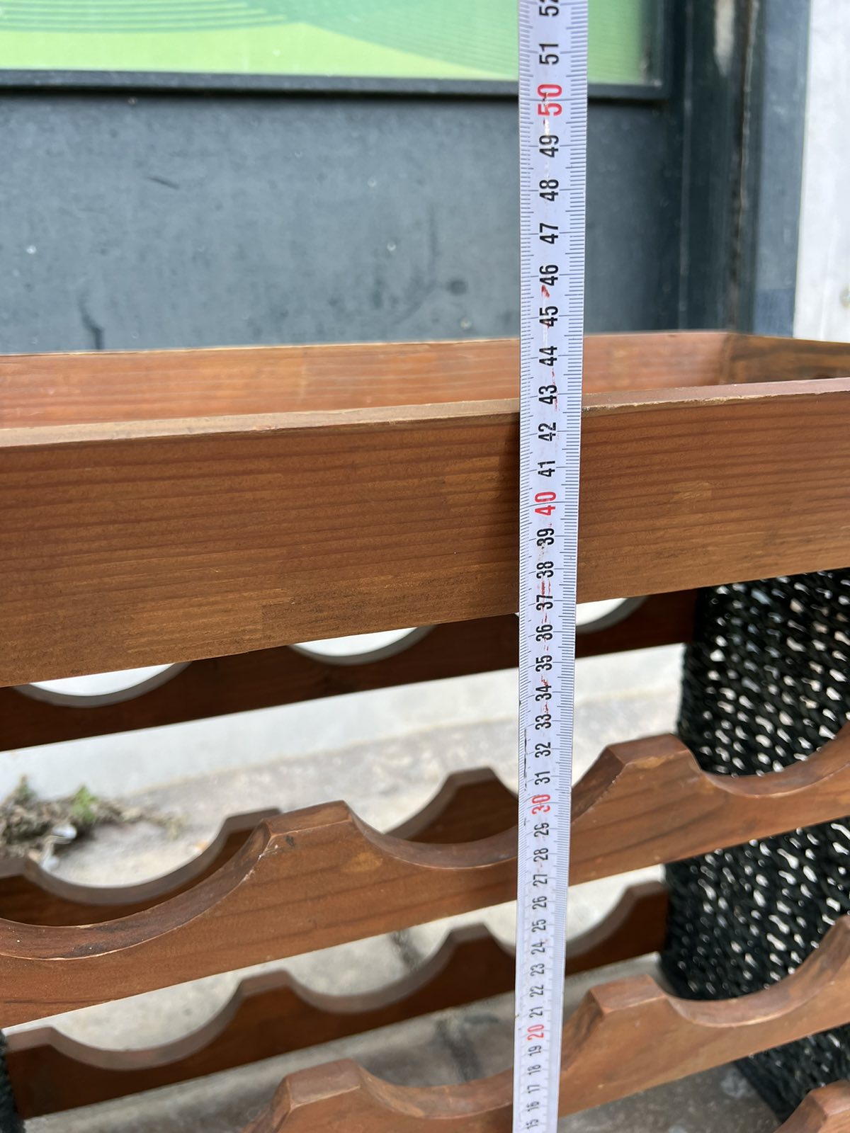 Μικρή Ξύλινη Ραφιέρα Για Φιάλες