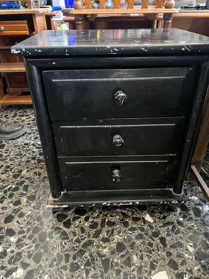 Μαύρο Κλασικό Ξύλινο Κομοδίνο