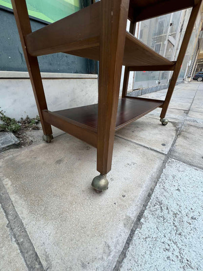 Τραπέζι Ξύλινο Με Τρεις Βάσεις Και Ροδάκια